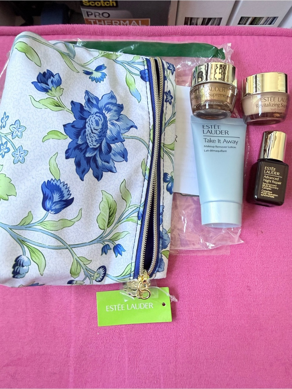 Estée Lauder Floral Cosmetic Pouch with Skincare Set